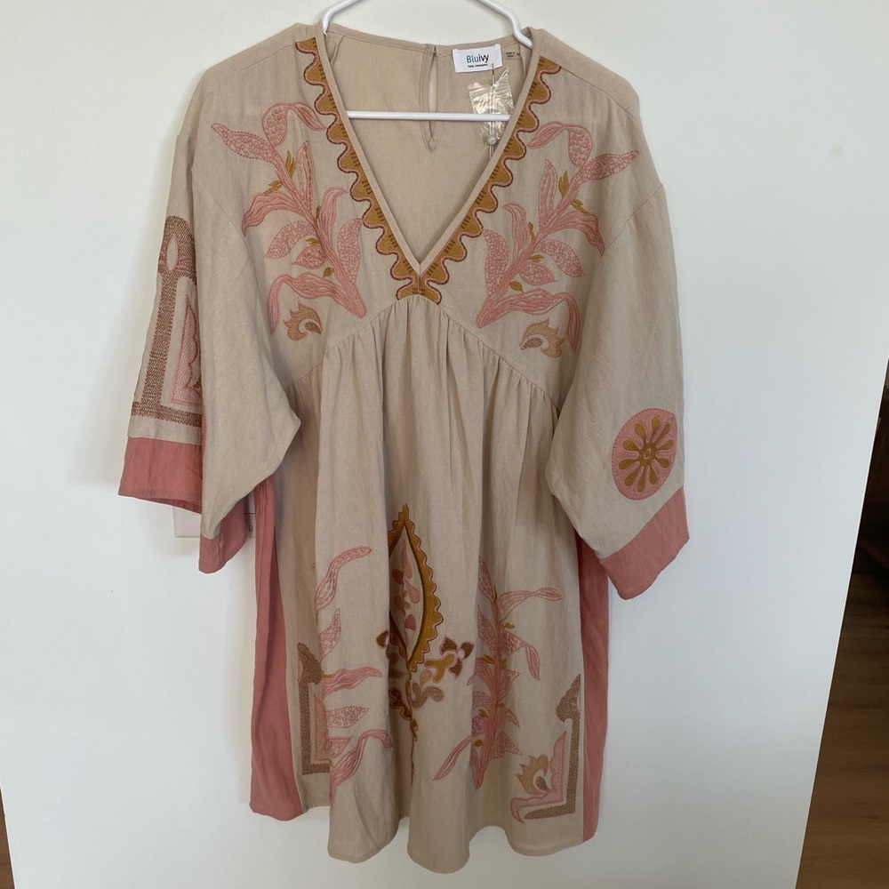 Bluivy Beige Tunic with Pink and Mustard Embroidery- NWT Size Medium